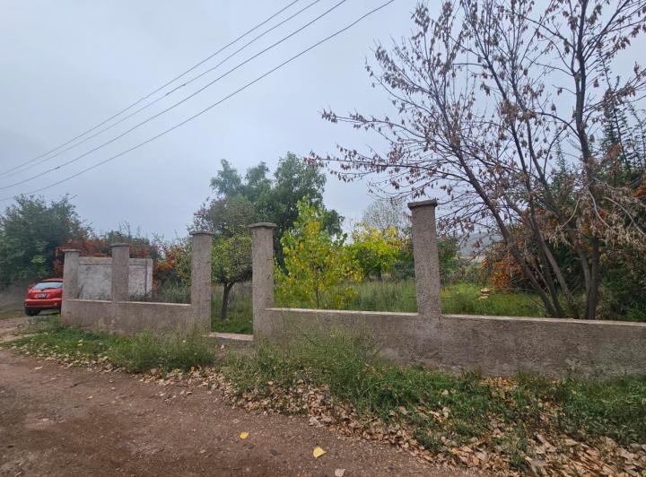 Terreno · 2200m²