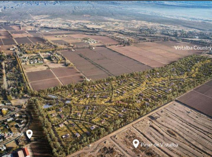Terreno · 600m²