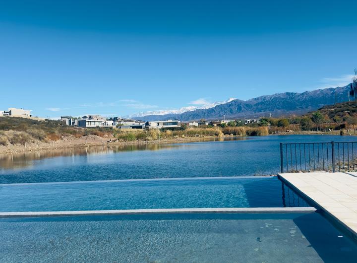 Casa · 224m² · 3 Dormitorios · 1 Cochera