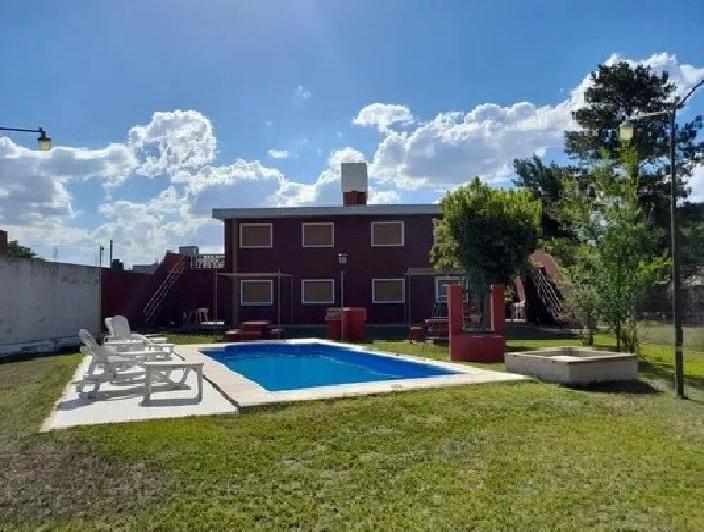 Casa · 161m² · 12 Ambientes · 6 Cocheras