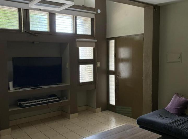 Casa · 160m² · 4 Dormitorios · 2 Cocheras