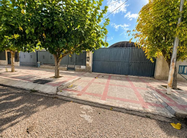 Casa · 534m² · 5 Ambientes · 1 Cochera