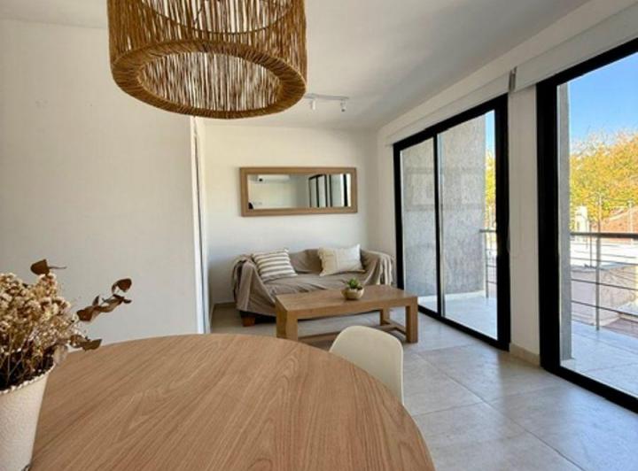 Departamento · 80m² · 5 Ambientes · 1 Cochera
