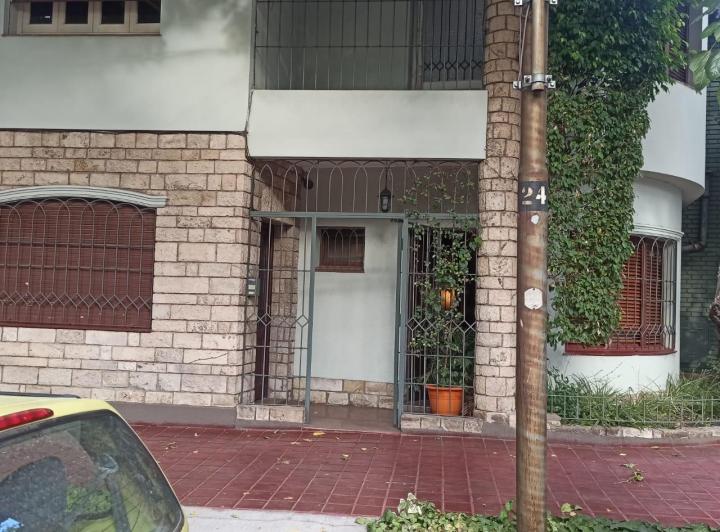 Casa · 299m² · 4 Ambientes · 4 Cocheras