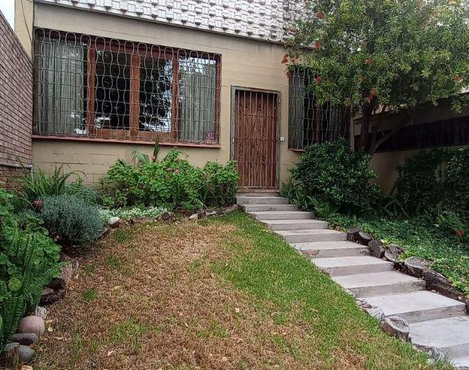 Casa · 272m² · 1 Ambiente · 1 Cochera