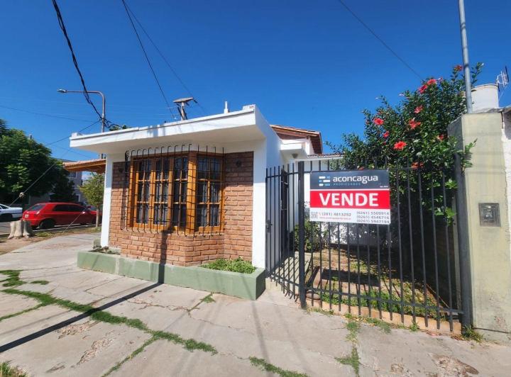 Casa · 150m² · 6 Ambientes · 2 Cocheras