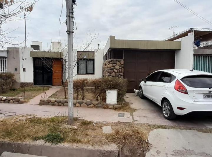 Casa · 128m² · 3 Dormitorios · 1 Cochera