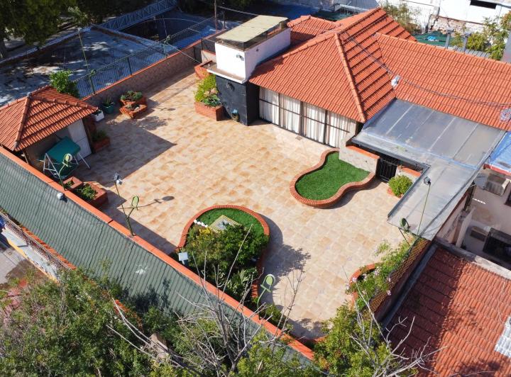 Departamento · 244m² · 8 Ambientes · 1 Cochera