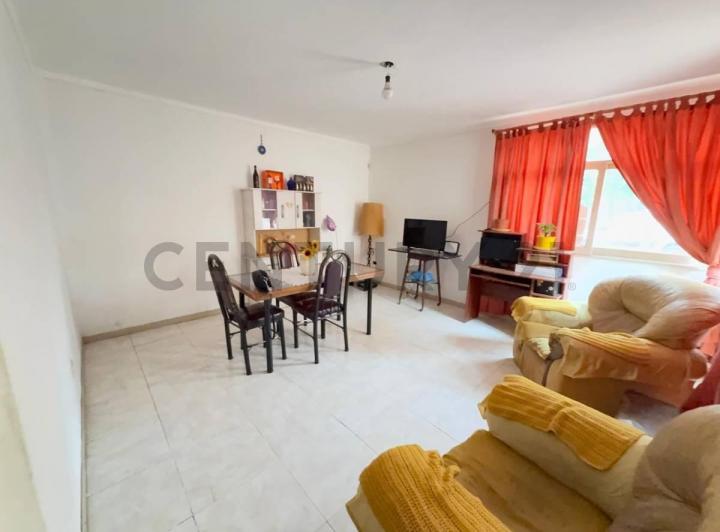 Casa · 126m² · 5 Ambientes · 2 Cocheras