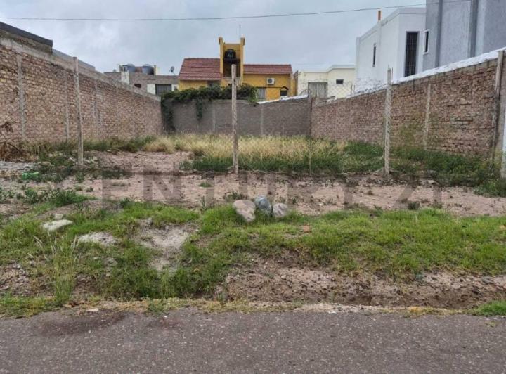 Terreno · 246m²