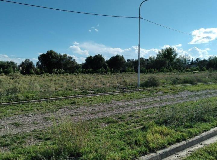 Terreno · 1 Cochera