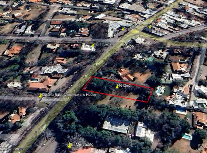 Terreno · 1612m²