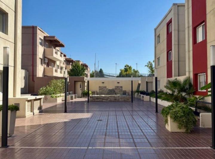 Departamento · 75m² · 6 Ambientes · 1 Cochera