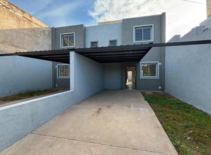 Casa · 125m² · 3 Ambientes · 2 Cocheras