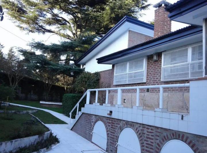 Casa · 345m² · 9 Ambientes