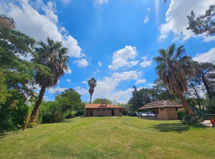 Casa · 170m² · 4 Ambientes · 2 Cocheras