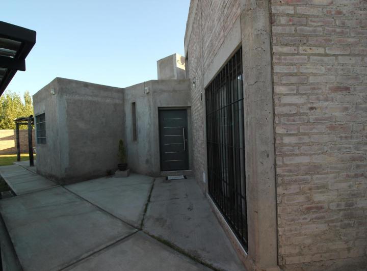 Casa · 130m² · 5 Ambientes · 1 Cochera
