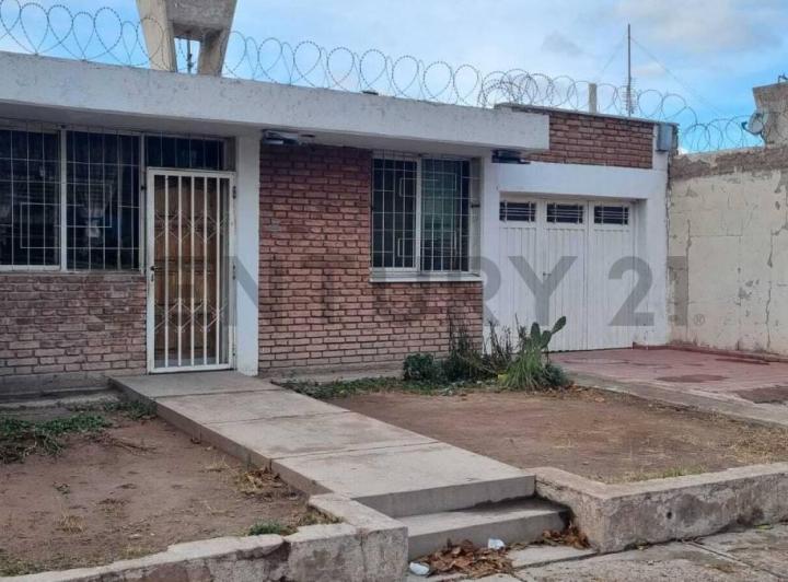 Casa · 140m² · 3 Ambientes · 1 Cochera