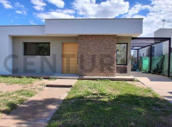 Casa · 149m² · 4 Ambientes · 2 Cocheras