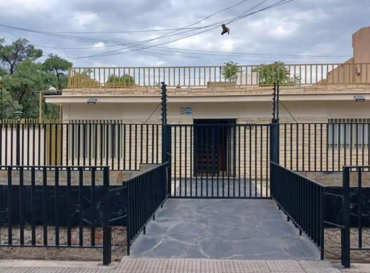 Casa · 160m² · 7 Ambientes · 1 Cochera