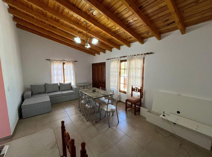 Casa · 140m² · 5 Ambientes · 2 Cocheras
