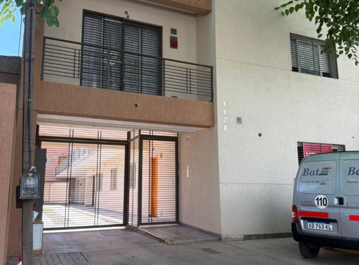Departamento · 50m² · 2 Ambientes · 1 Cochera