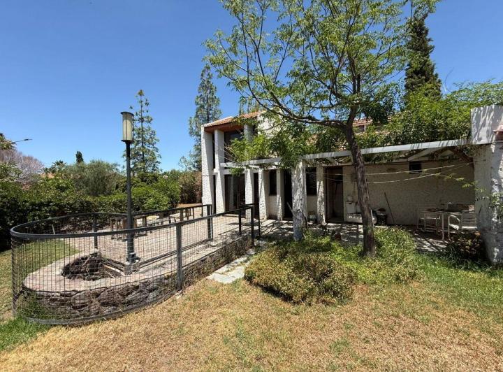 Casa · 140m² · 1 Ambiente · 1 Cochera