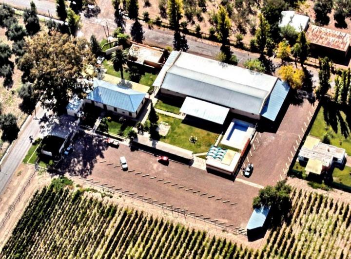 Bodega-Galpón · 1200m² · 10 Dormitorios