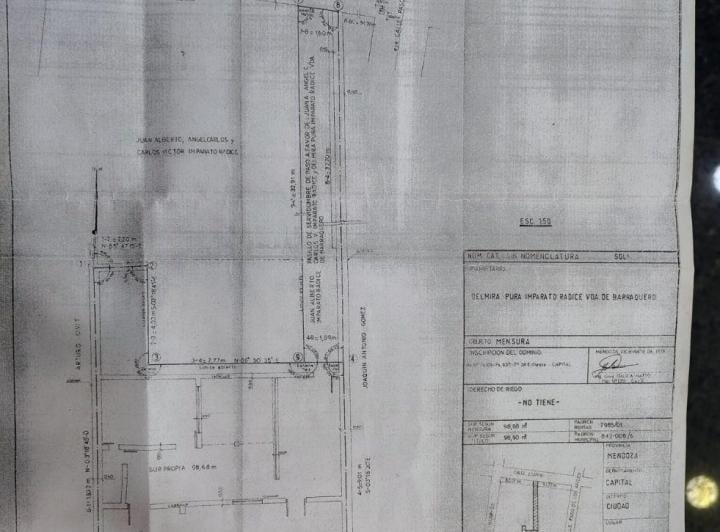 Terreno · 99m²