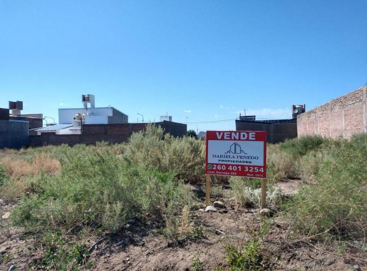 Terreno · 372m²