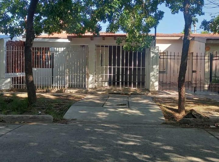 Casa · 180m² · 4 Dormitorios · 2 Cocheras