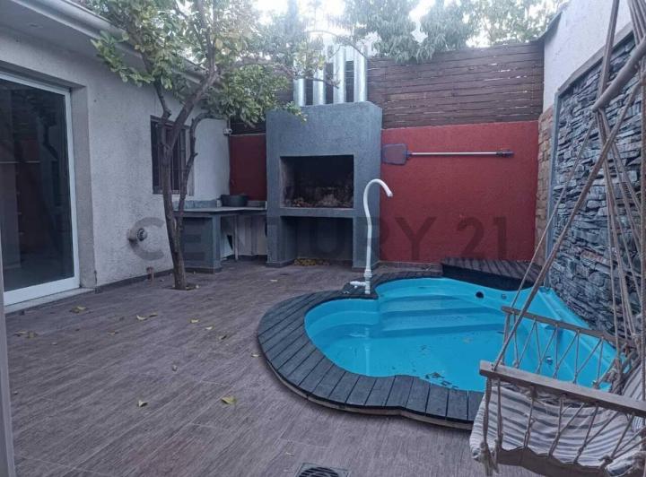 Casa · 170m² · 5 Ambientes · 1 Cochera
