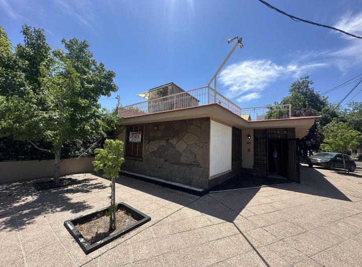 Casa · 153m² · 6 Ambientes · 1 Cochera