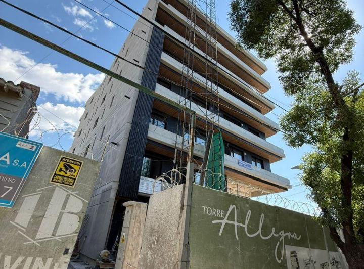Departamento · 71m² · 2 Ambientes · 1 Cochera