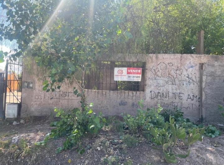 Terreno · 300m²