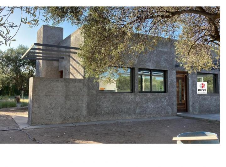 Casa · 115m² · 6 Ambientes · 1 Cochera