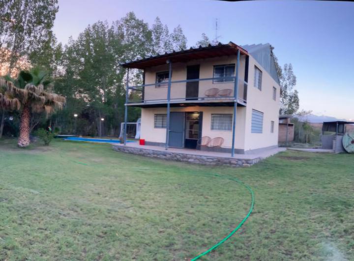 Quinta vacacional · 100m² · 6 Ambientes · 1 Cochera