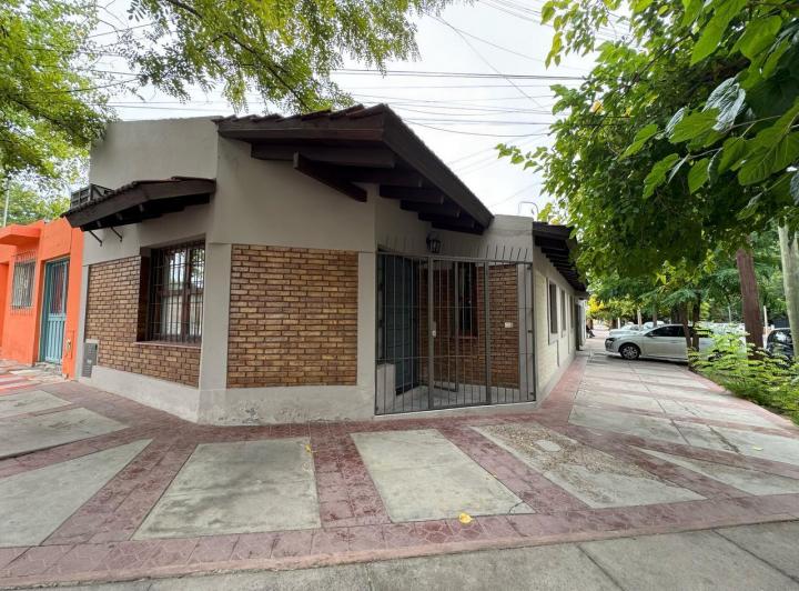 Casa · 81m² · 5 Ambientes · 1 Cochera