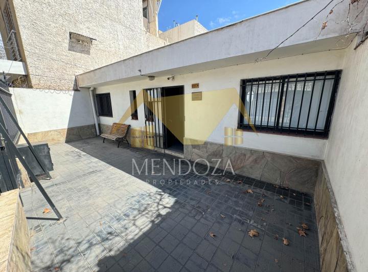 Terreno · 217m² · 5 Dormitorios