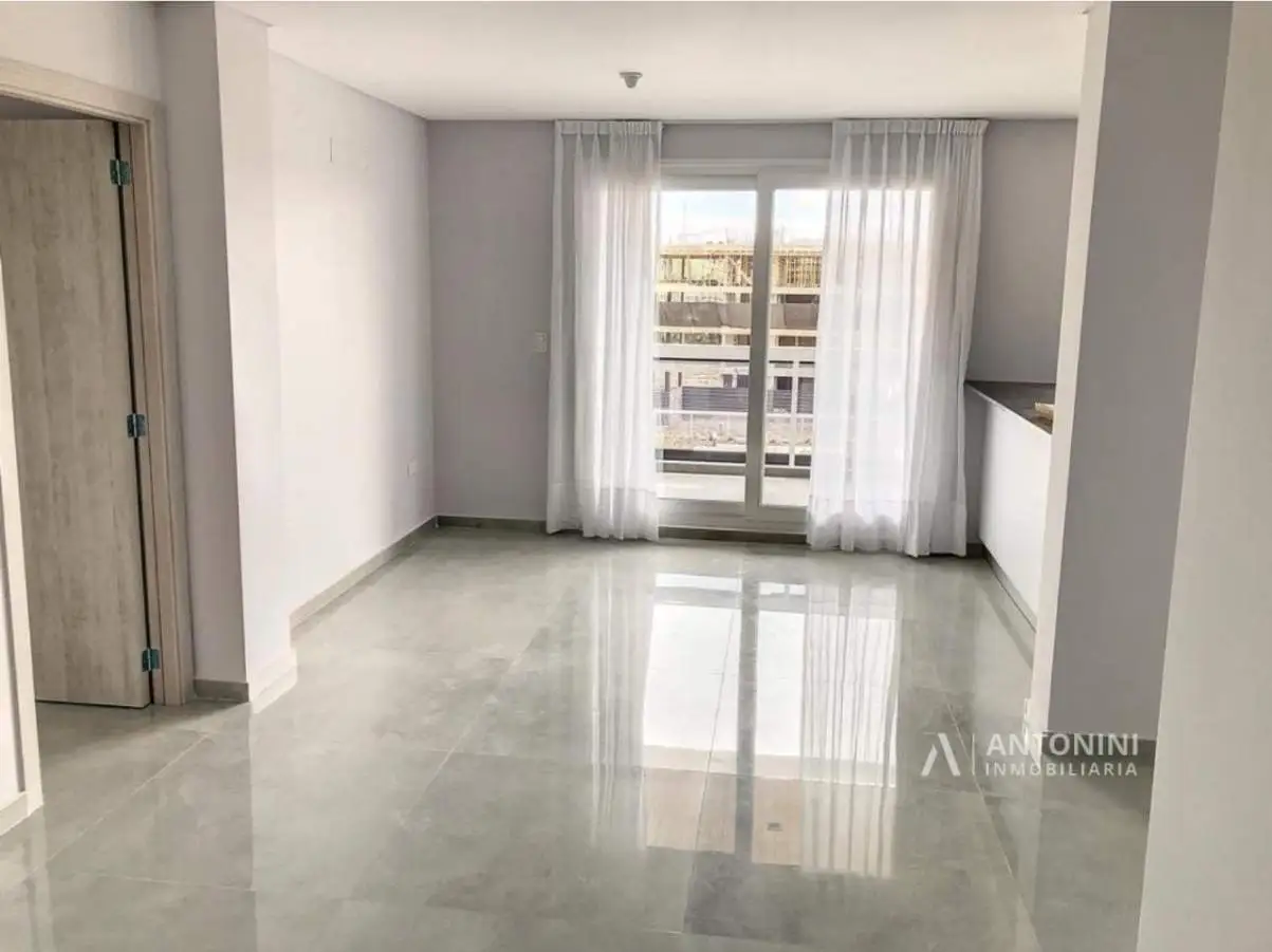 Departamento en ALQUILER con 2 Cocheras 2 Dormitorios en Chateau Harmonie