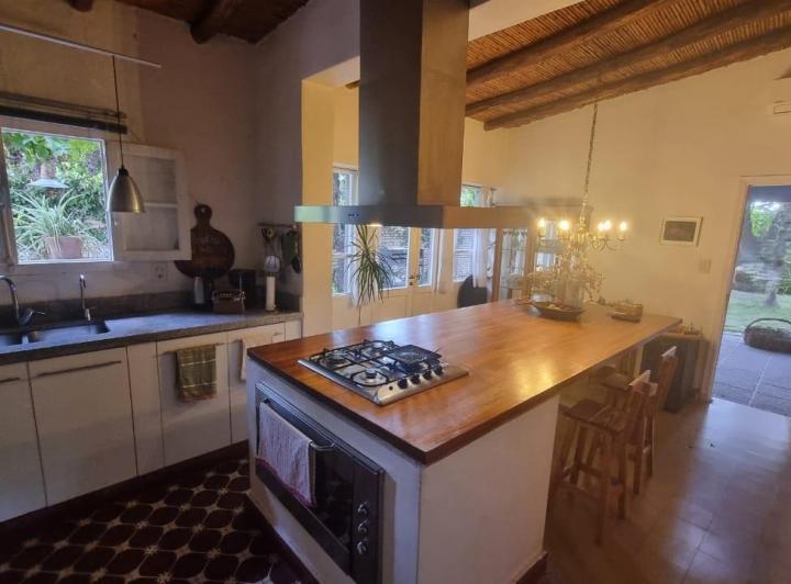 Casa · 359m² · 4 Dormitorios · 3 Cocheras