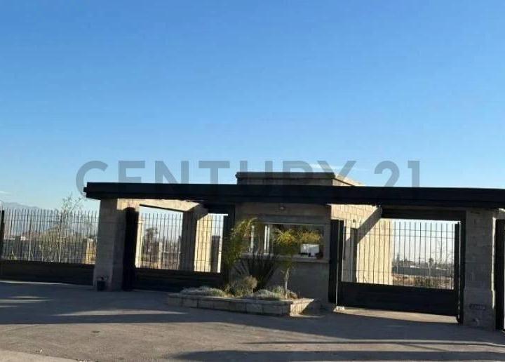 Terreno · 325m²