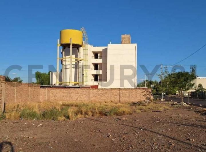 Terreno · 327m²