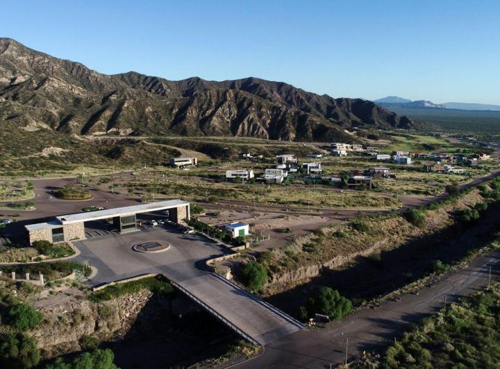 Terreno · 562m²