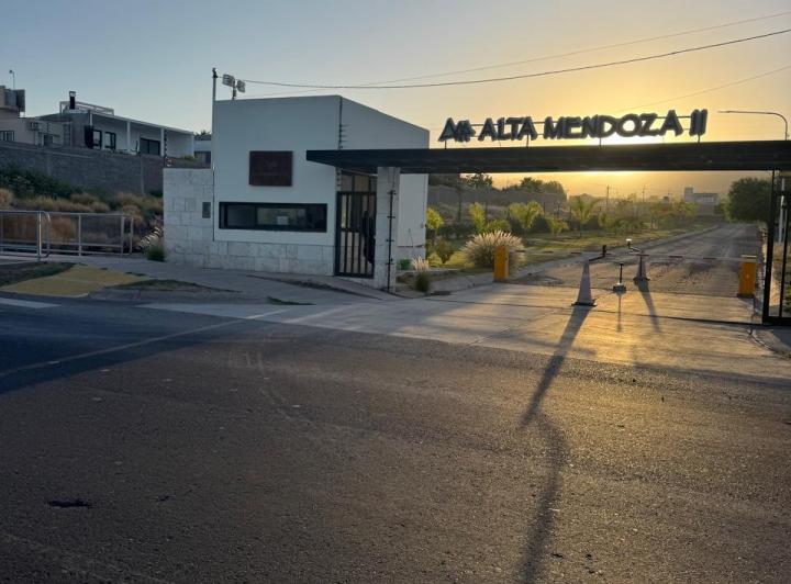 Terreno · 293m²