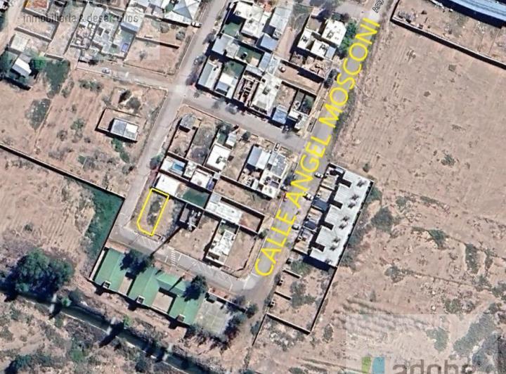 Terreno · 216m²