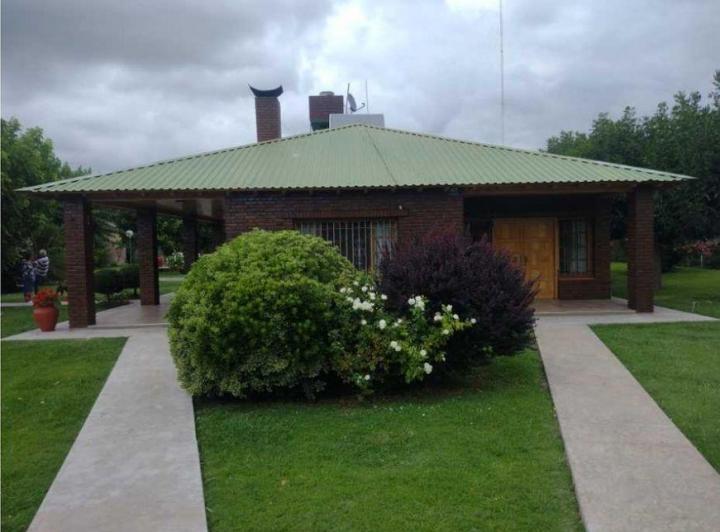 Quinta vacacional · 920m² · 3 Dormitorios · 14 Cocheras