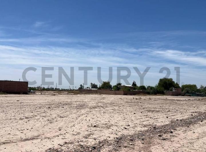 Terreno · 4400m²