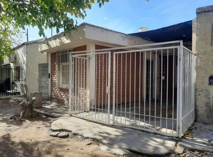 Casa · 110m² · 3 Ambientes · 1 Cochera