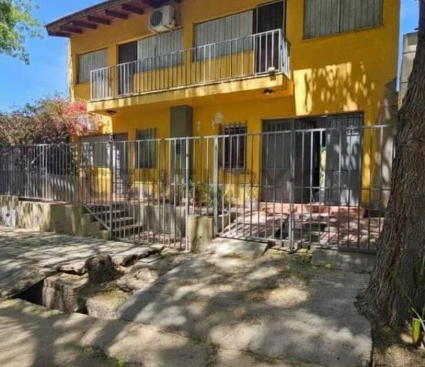 Casa · 140m² · 6 Ambientes · 1 Cochera